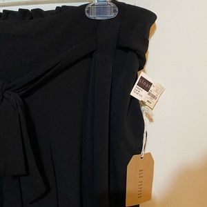 NWT Tie Waist Wide Leg Pant